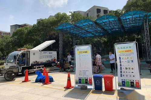 回收車開(kāi)進(jìn)小區(qū)，武漢垃圾分類不中斷